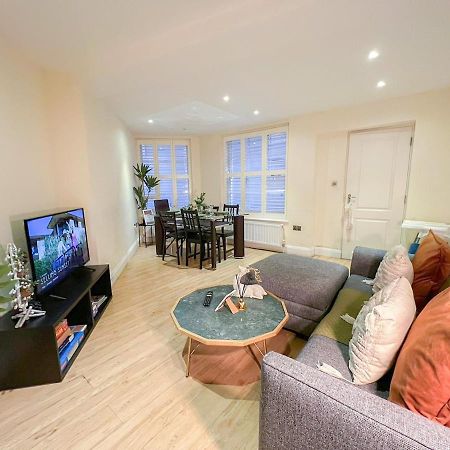 3 Bedroom Apartment With Private Terrace In Pimlico, Westminster, Victoria London Exteriör bild