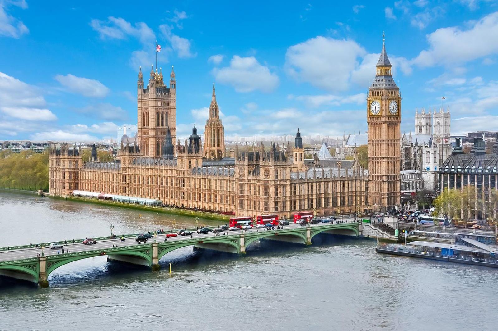 3 Bedroom Apartment With Private Terrace In Pimlico, Westminster, Victoria London Exteriör bild