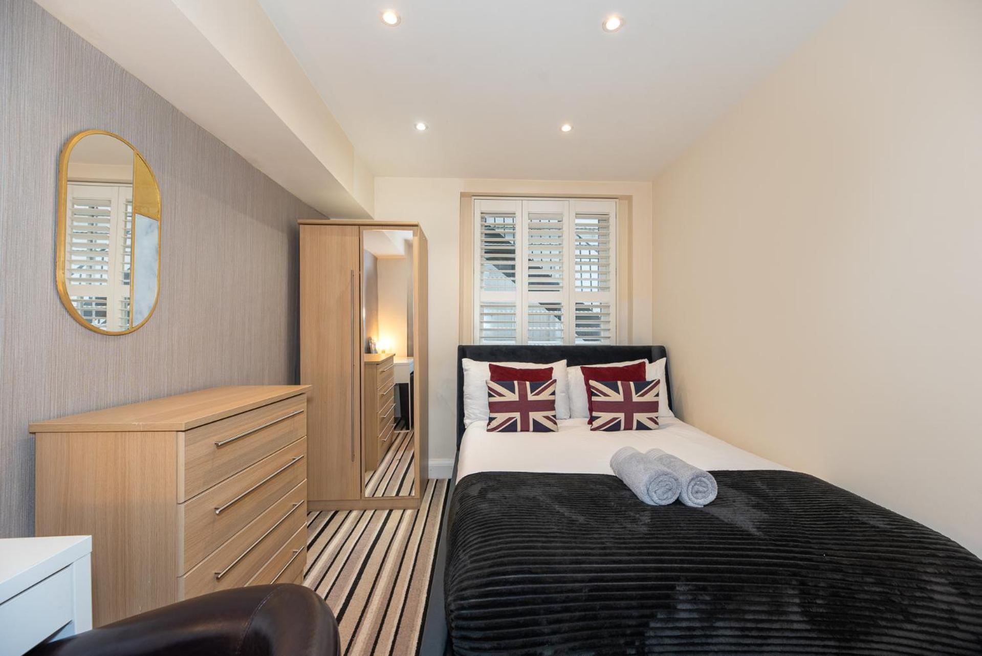 3 Bedroom Apartment With Private Terrace In Pimlico, Westminster, Victoria London Exteriör bild