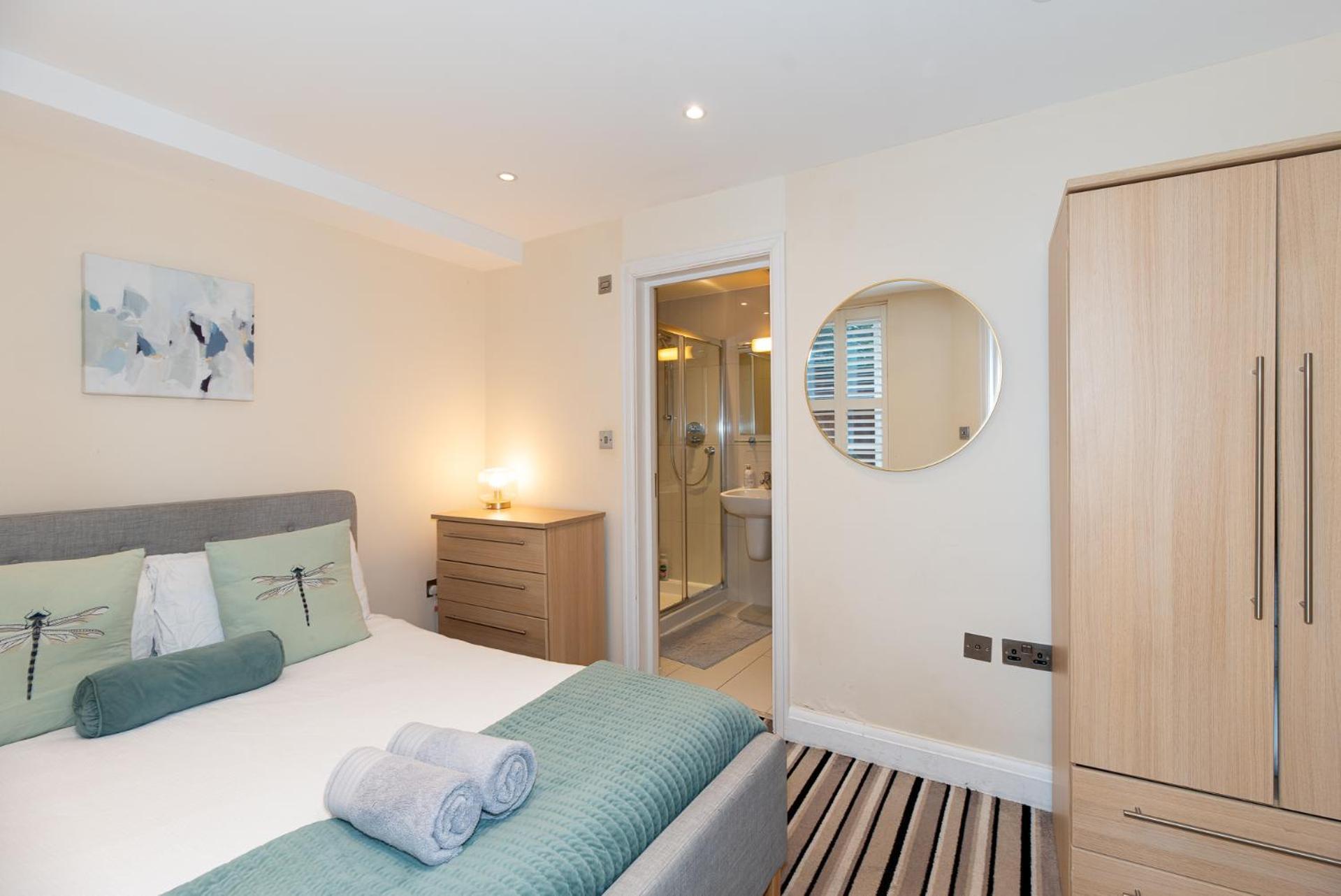 3 Bedroom Apartment With Private Terrace In Pimlico, Westminster, Victoria London Exteriör bild