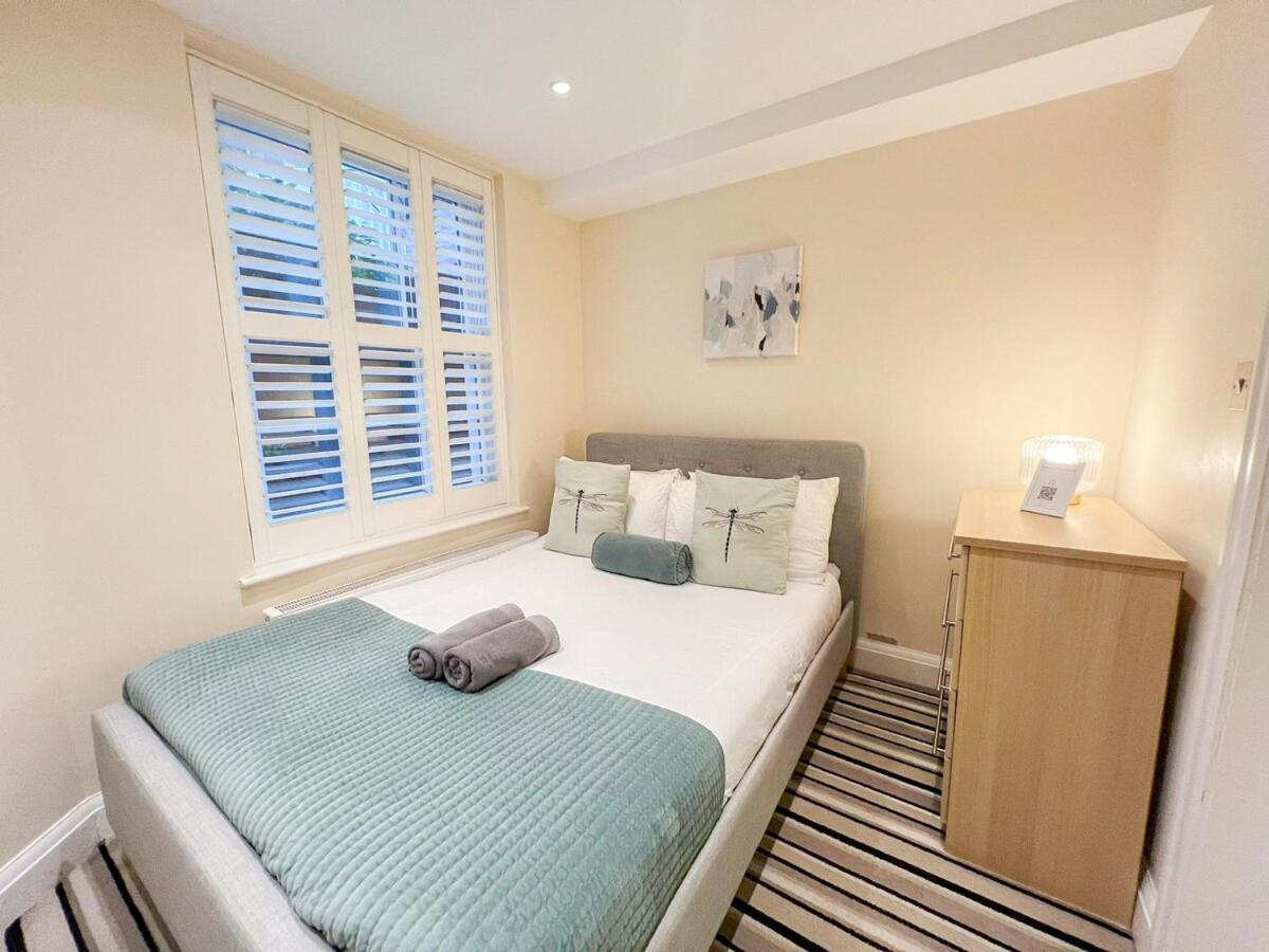 3 Bedroom Apartment With Private Terrace In Pimlico, Westminster, Victoria London Exteriör bild