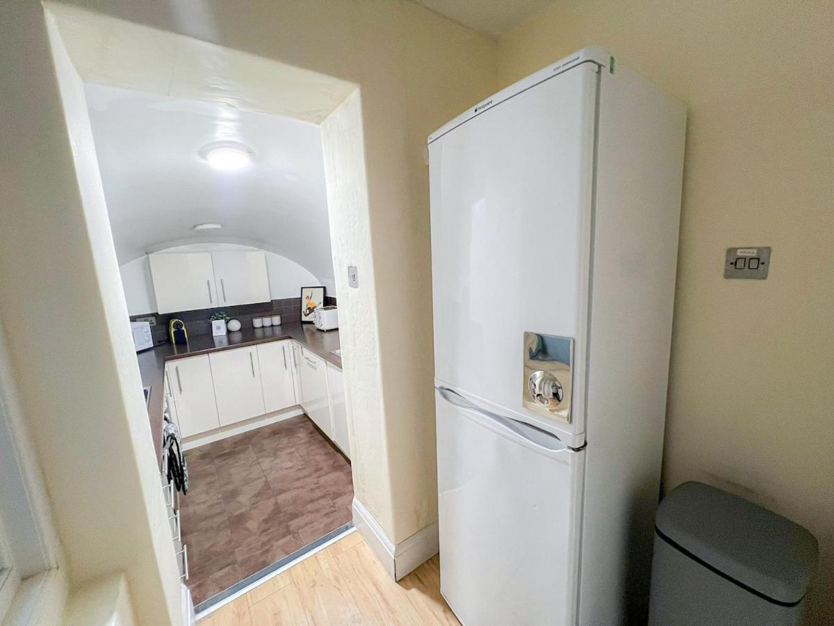 3 Bedroom Apartment With Private Terrace In Pimlico, Westminster, Victoria London Exteriör bild