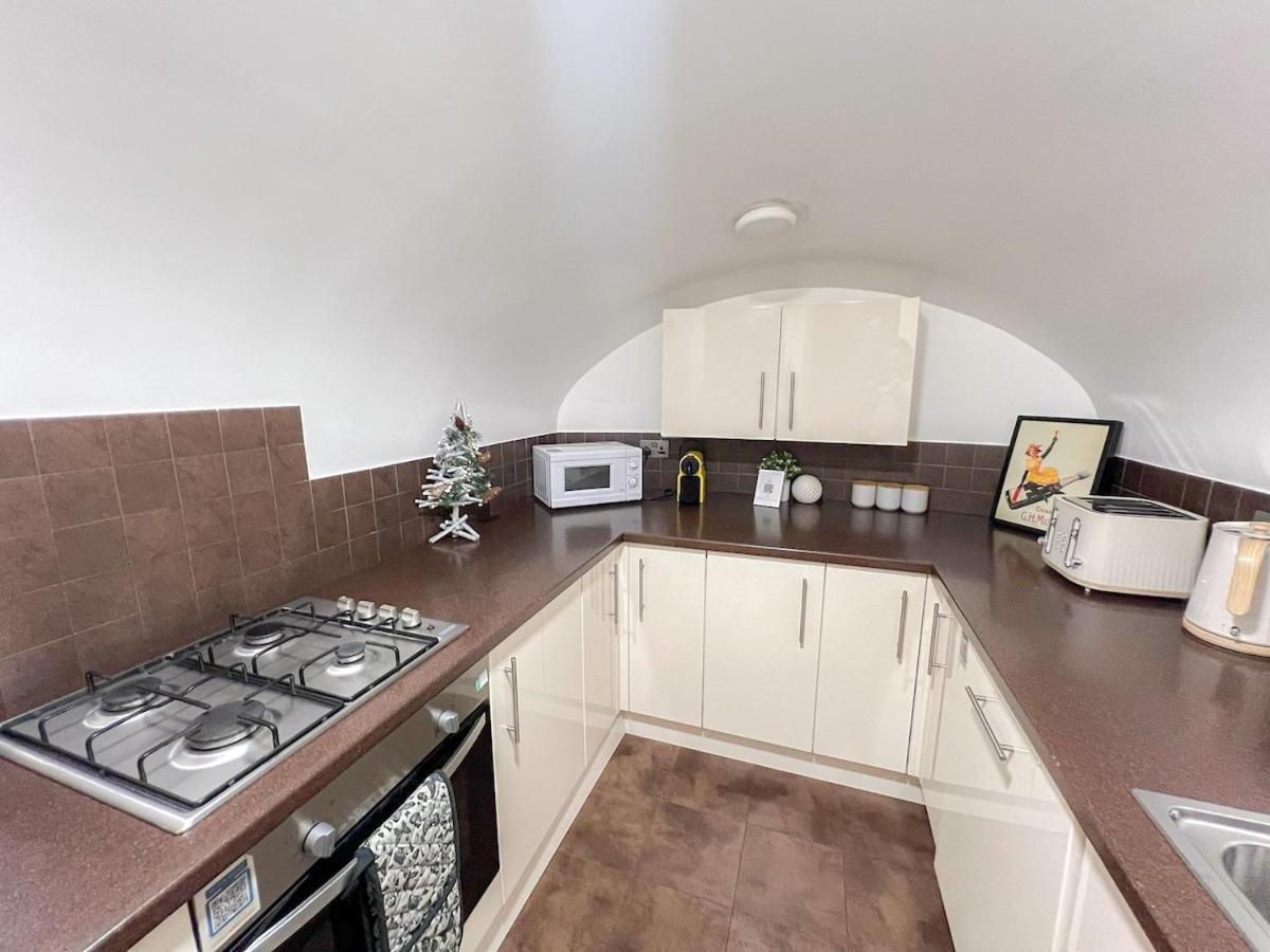 3 Bedroom Apartment With Private Terrace In Pimlico, Westminster, Victoria London Exteriör bild