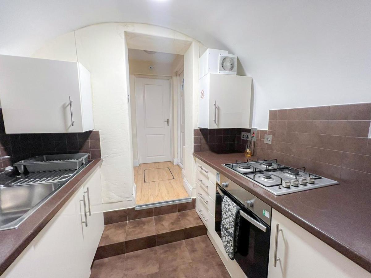 3 Bedroom Apartment With Private Terrace In Pimlico, Westminster, Victoria London Exteriör bild
