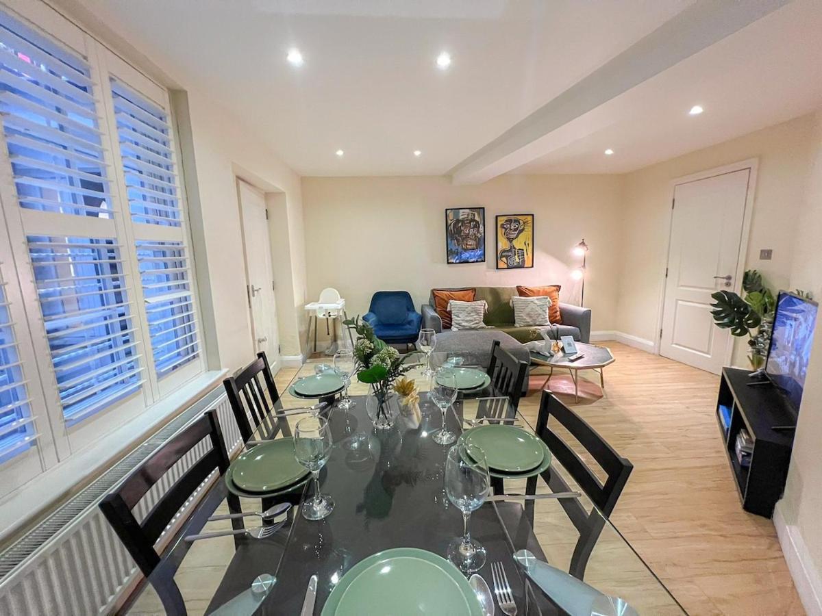 3 Bedroom Apartment With Private Terrace In Pimlico, Westminster, Victoria London Exteriör bild